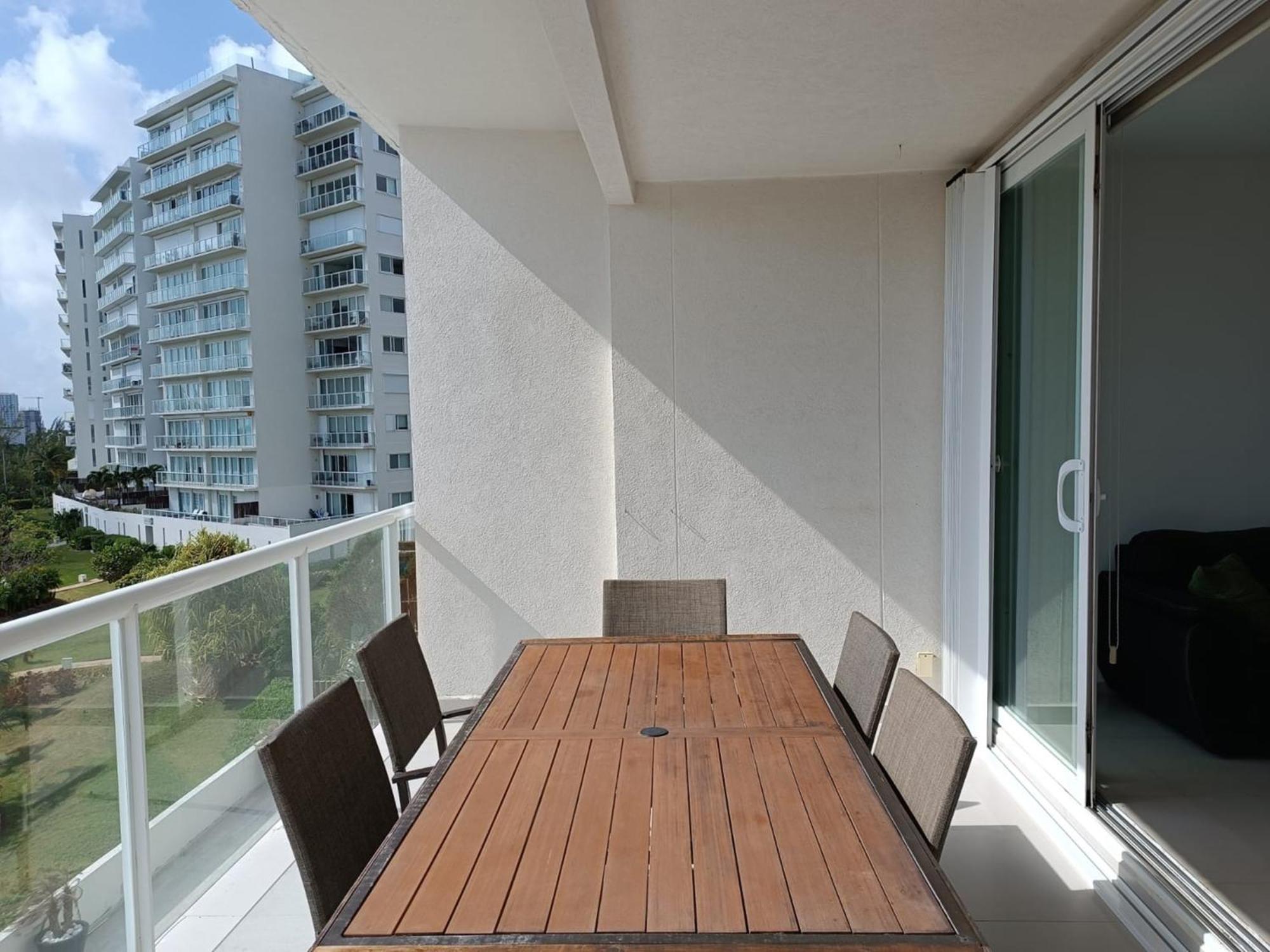 New Beachfront Luxury Apartments Cancún Exterior foto